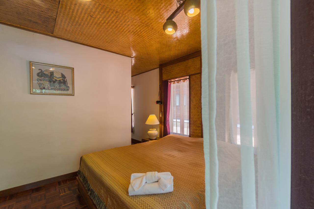 Coral Hotel Bangsaphan Bang Saphan Exterior photo