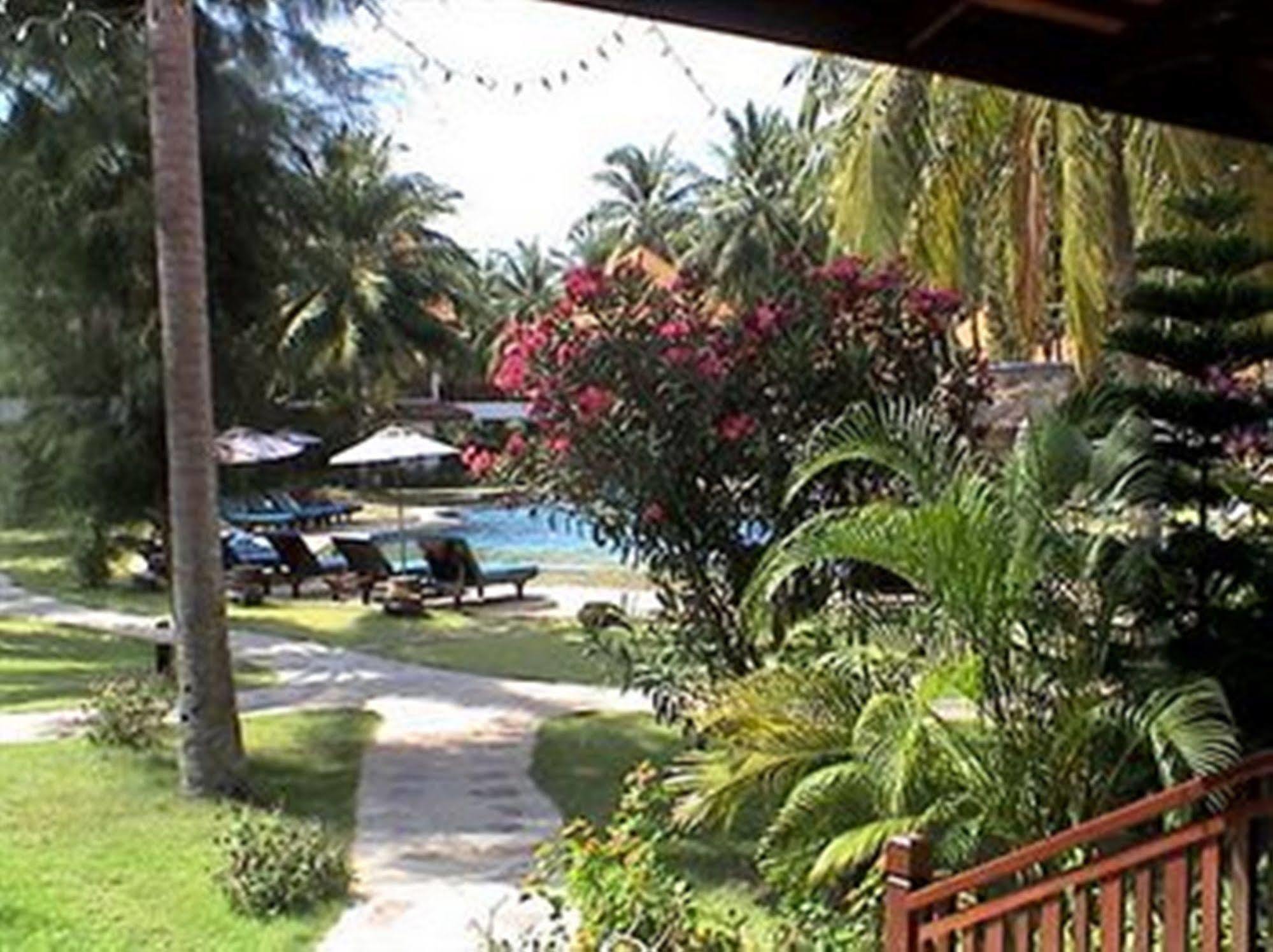 Coral Hotel Bangsaphan Bang Saphan Exterior photo