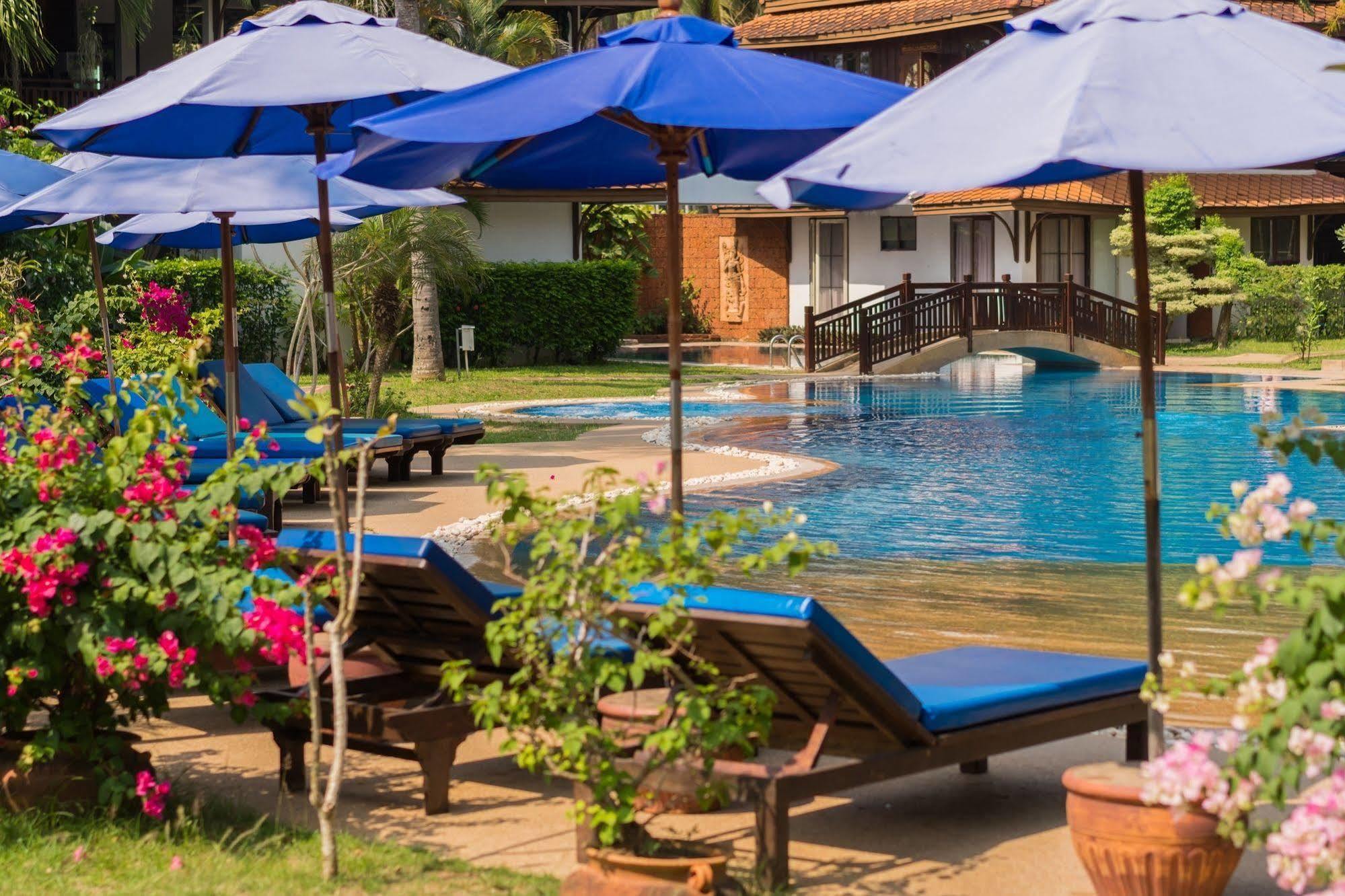 Coral Hotel Bangsaphan Bang Saphan Exterior photo