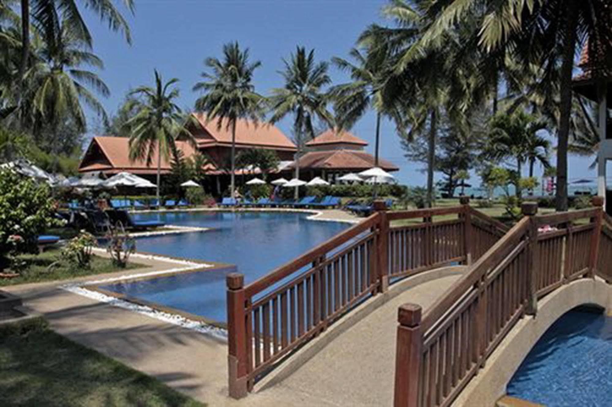 Coral Hotel Bangsaphan Bang Saphan Exterior photo